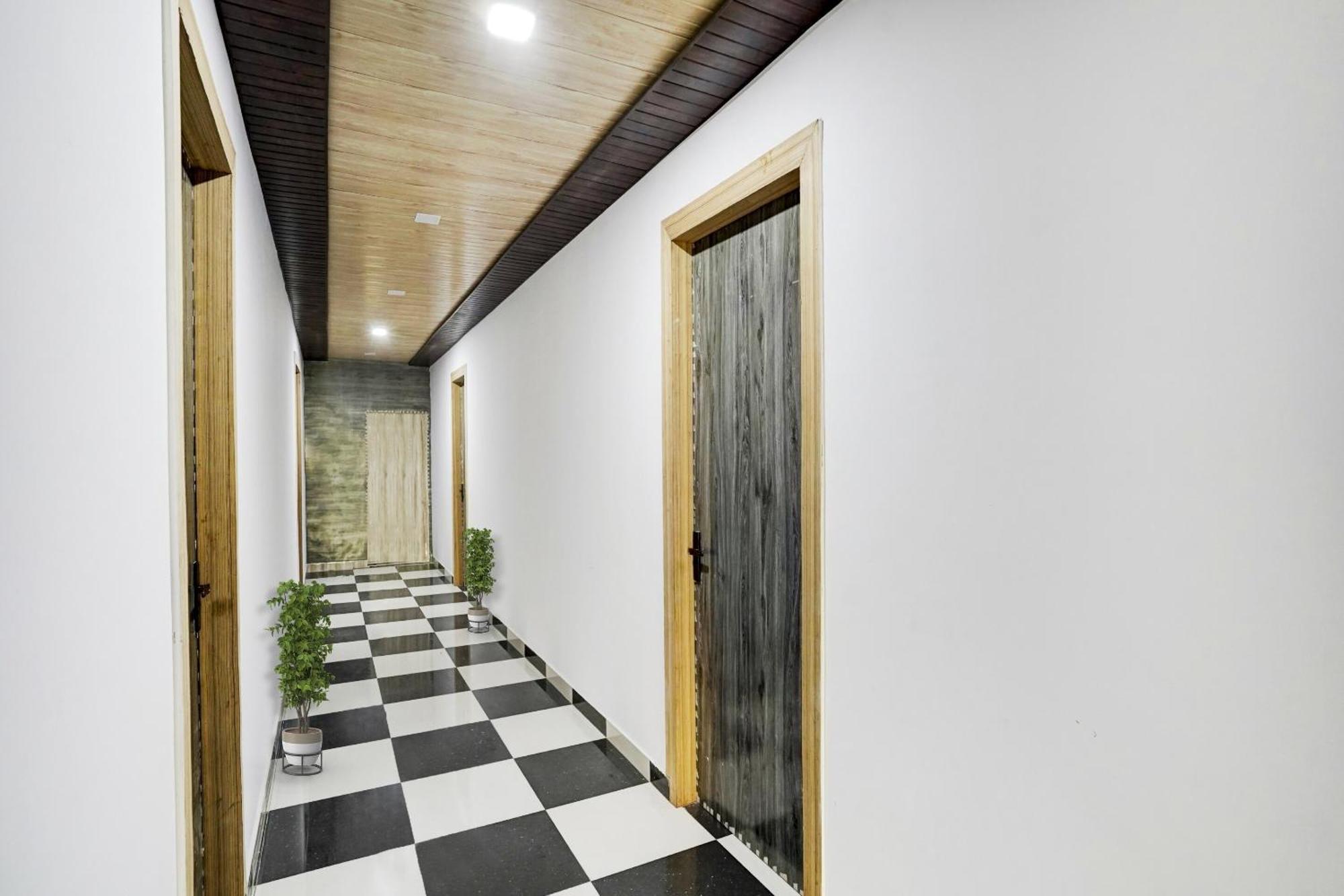 Collection O Love Garden Hotel Ghaziabad Exterior photo